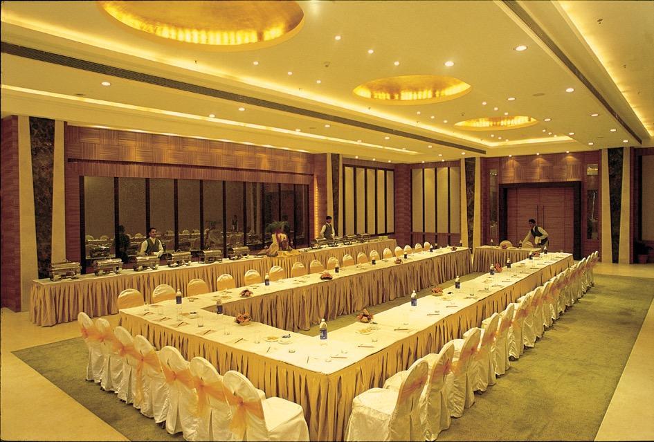 Aveda Hotel - Ludhiana Ngoại thất bức ảnh