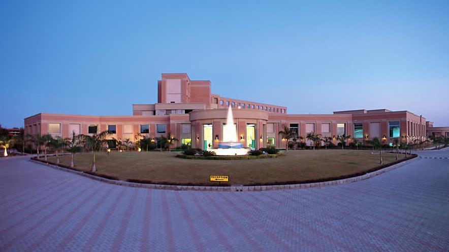 Aveda Hotel - Ludhiana Ngoại thất bức ảnh